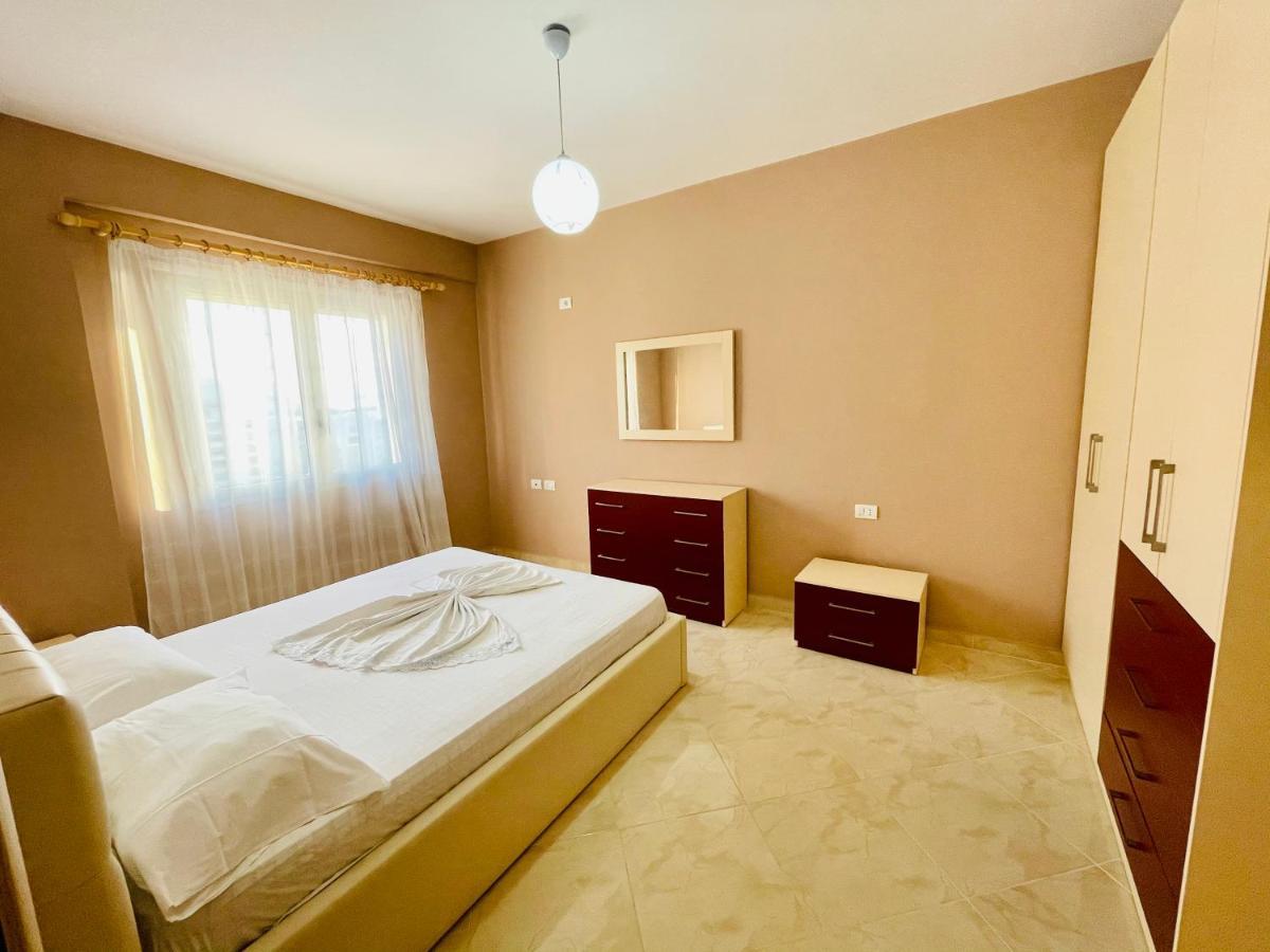 Jico Travel - Erjon Apartments Vlorë Екстериор снимка