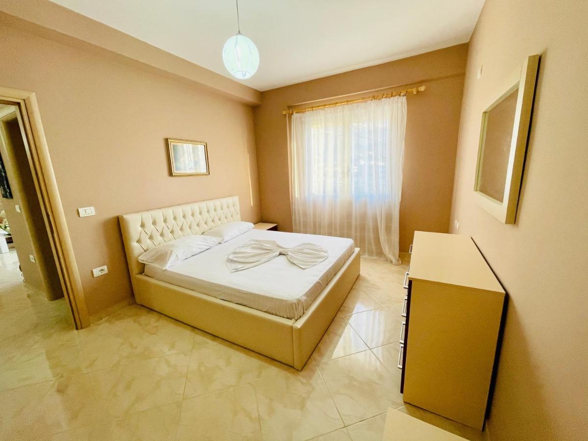Jico Travel - Erjon Apartments Vlorë Екстериор снимка