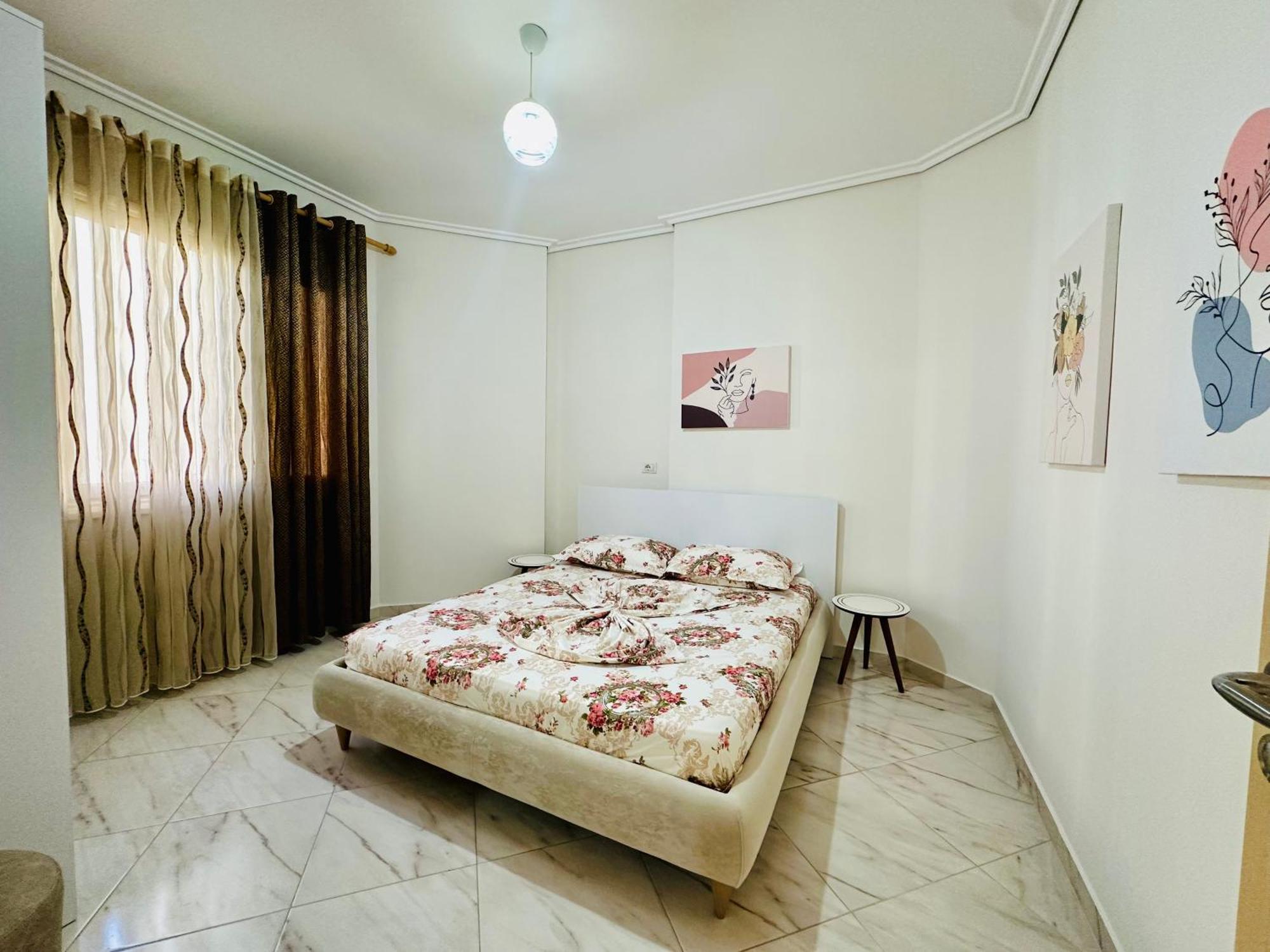 Jico Travel - Erjon Apartments Vlorë Стая снимка